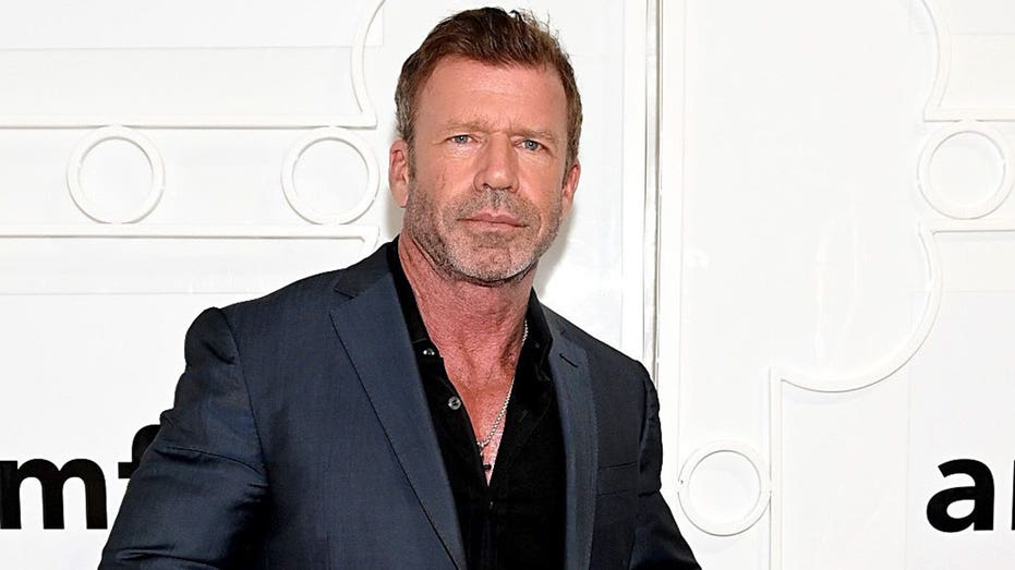 Image default